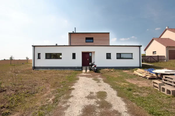 DŮM PRO LAĎU A ANET